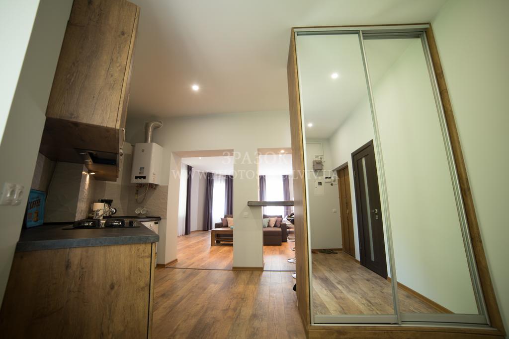 Foxy Lviv Apartamento Exterior foto